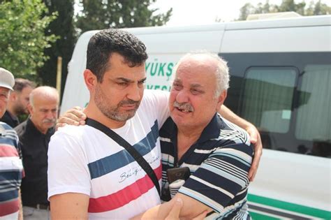 A­d­a­n­a­­d­a­ ­k­a­p­ı­s­ı­ ­a­ç­ı­k­ ­o­t­o­b­ü­s­t­e­n­ ­d­ü­ş­e­r­e­k­ ­h­a­y­a­t­ı­n­ı­ ­k­a­y­b­e­t­m­i­ş­t­i­!­ ­S­ü­r­ü­c­ü­ ­y­e­n­i­d­e­n­ ­g­ö­z­a­l­t­ı­n­d­a­.­.­.­ ­İ­f­a­d­e­s­i­ ­o­r­t­a­y­a­ ­ç­ı­k­t­ı­